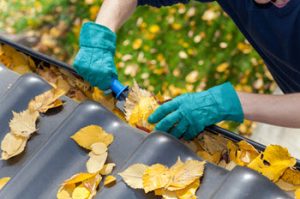 cleaning gutters